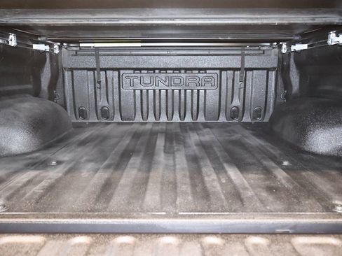 Used 2021 Toyota Tundra Platinum image 41