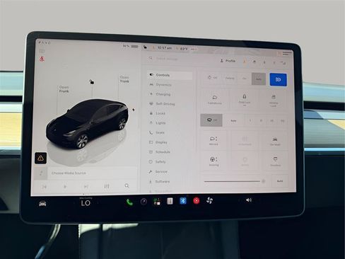 Used 2023 Tesla Model Y Long Range AWD/4WD image 35