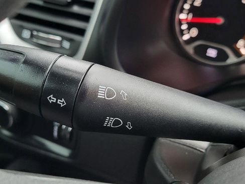 Used 2019 Jeep Renegade Sport image 14