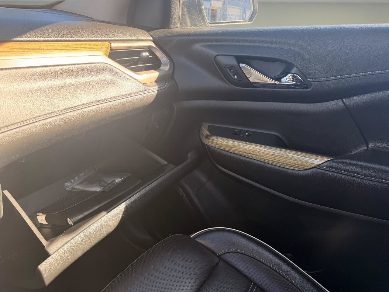 Used 2019 GMC Acadia Denali AWD/4WD image 16