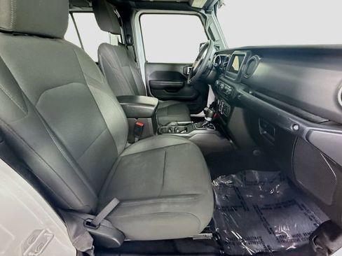 Used 2023 Jeep Gladiator Sport image 26