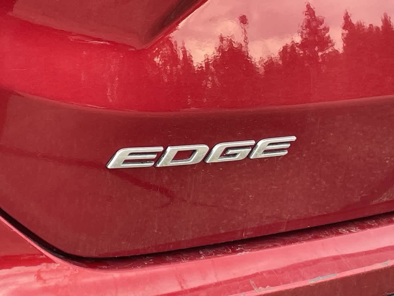 Used 2019 Ford Edge SEL w/ Equipment Group 201A AWD/4WD image 35