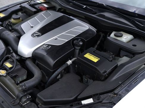 Used 2005 Lexus SC 430 Convertible RWD image 24