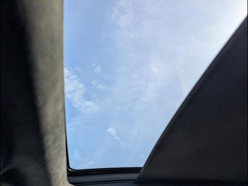 Used 2017 Cadillac XT5 Platinum image 20