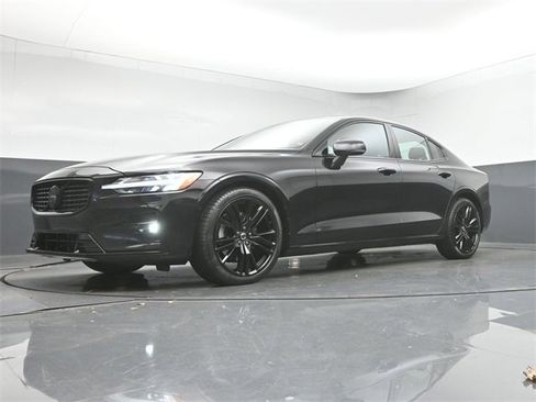 Used 2023 Volvo S60 B5 Plus w/ Climate Package image 38