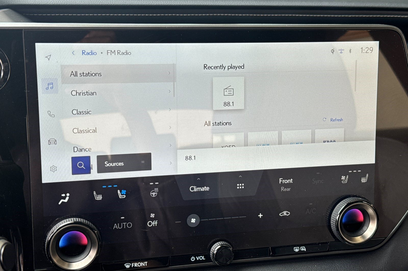 Used 2024 Lexus RX 350 Premium w/ Accessory Package (Z1) FWD image 22