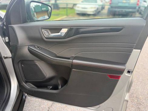 Used 2024 Ford Escape ST-Line image 19