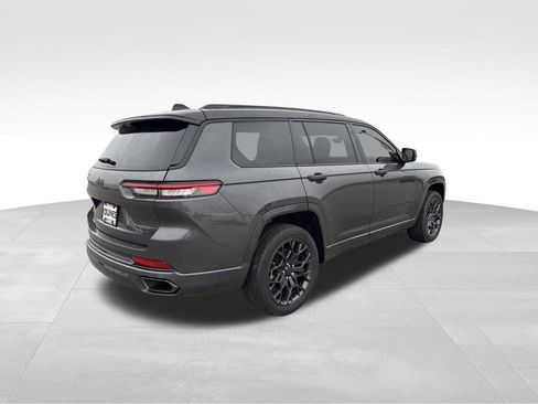 Used 2024 Jeep Grand Cherokee L Summit image 13