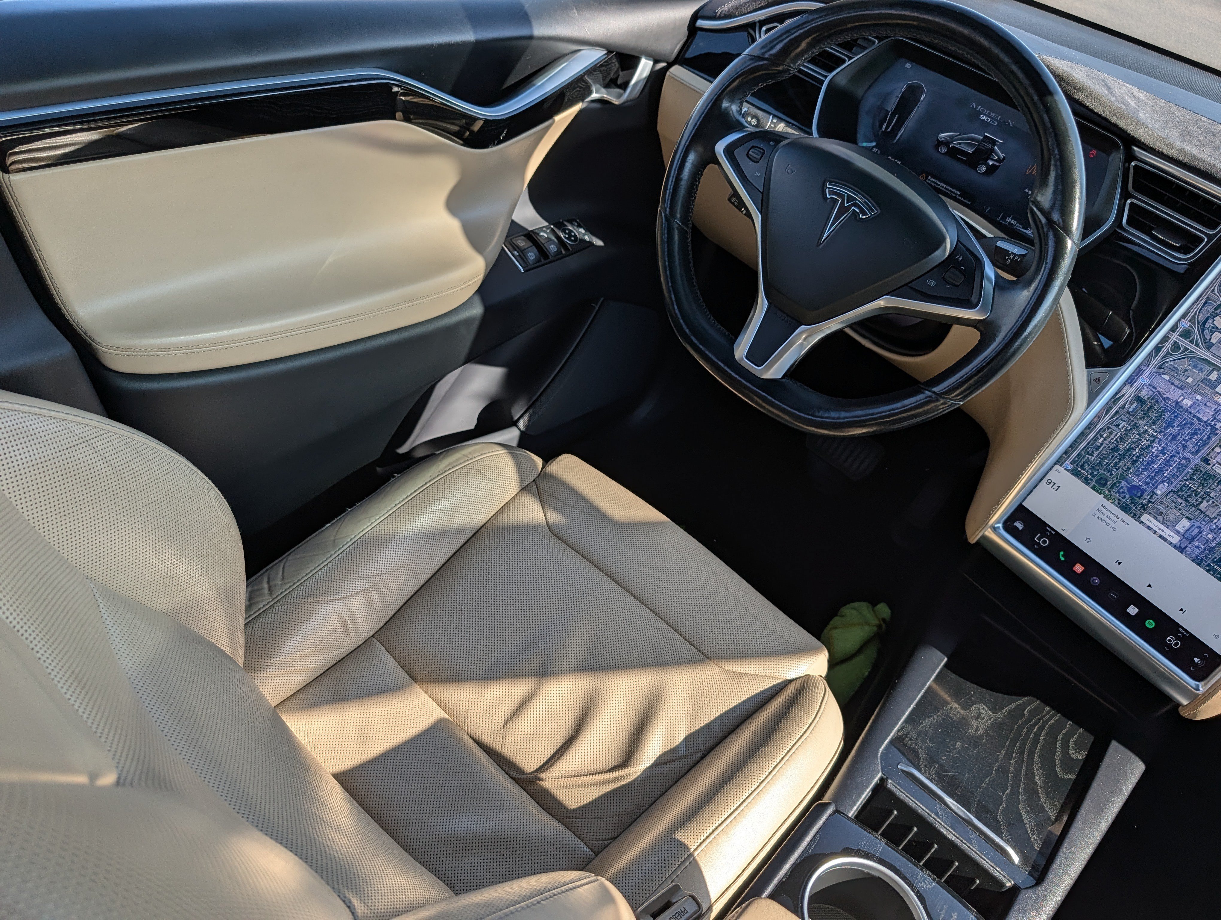 Used 2016 Tesla Model X 90D AWD/4WD image 9