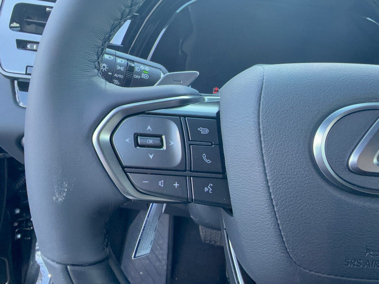 New 2026 Lexus RX 350h w/ Convenience Package AWD/4WD image 18