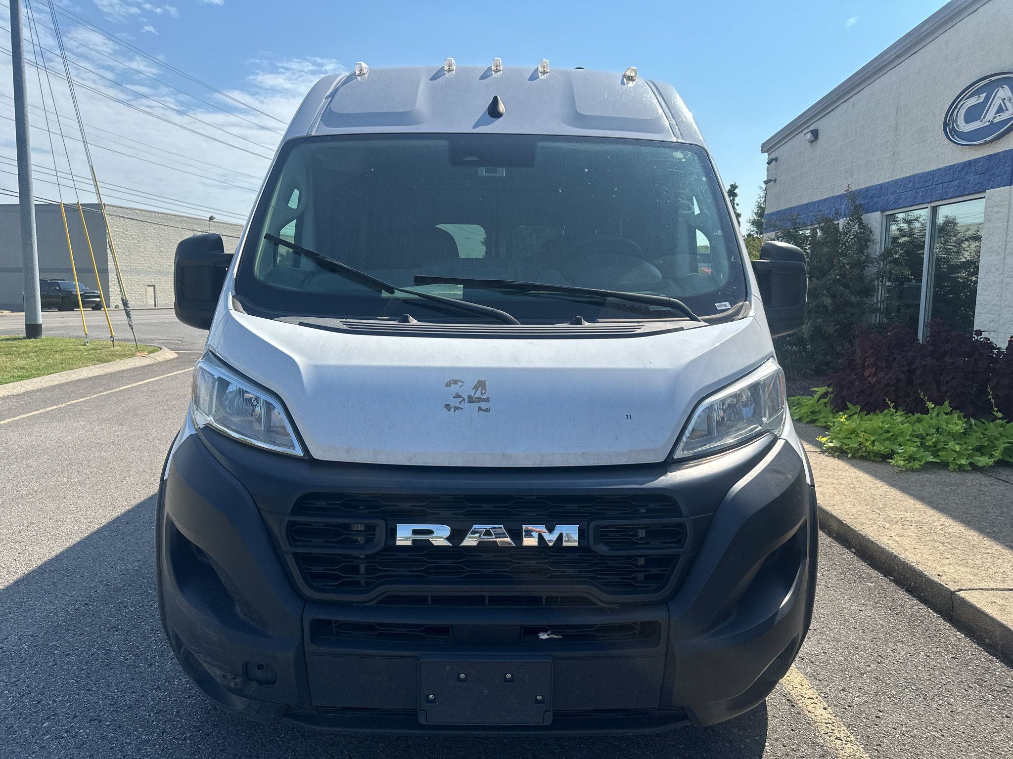 Used 2023 RAM ProMaster 2500 FWD image 9