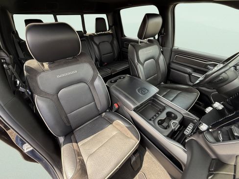 Used 2023 RAM 1500 Laramie AWD/4WD image 18