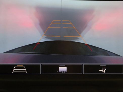 Used 2020 Chevrolet Silverado 1500 LTZ w/ LTZ Convenience Package image 39