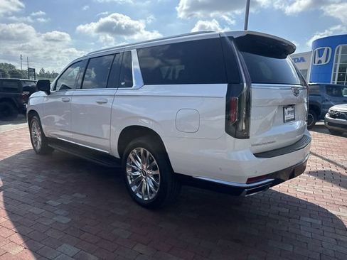 Used 2024 Cadillac Escalade ESV Premium Luxury RWD image 34