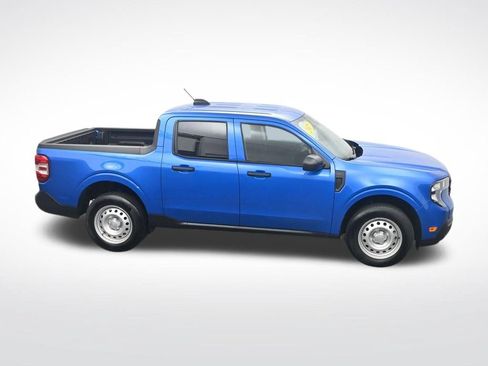 Used 2025 Ford Maverick XL w/ Equipment Group 102A AWD/4WD image 30