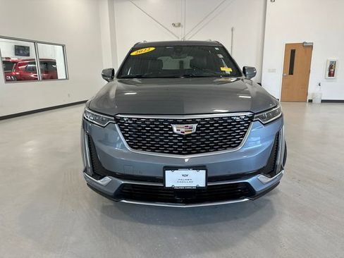 Certified 2022 Cadillac XT6 Premium Luxury w/ Platinum Package image 3