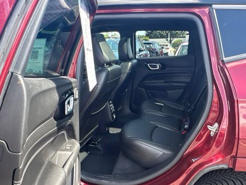 Used 2022 Jeep Compass High Altitude AWD/4WD image 17