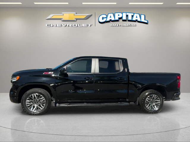 Used 2023 Chevrolet Silverado 1500 RST w/ Z71 Off-Road Package AWD/4WD image 3