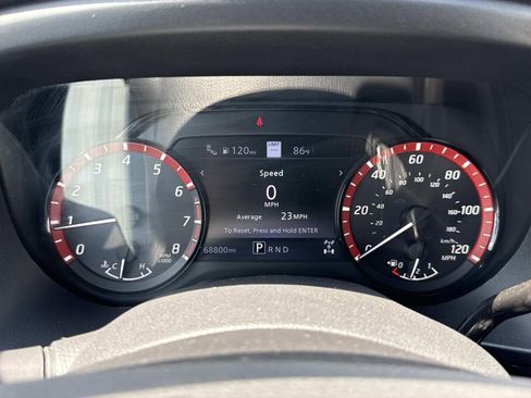 Used 2023 Nissan Titan PRO-4X w/ Pro-4x Convenience Package AWD/4WD image 17