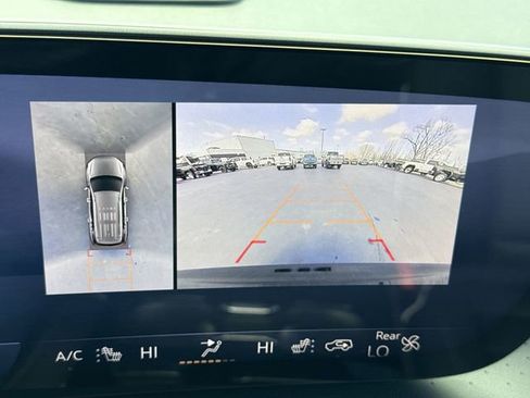 Used 2025 Buick Enclave Avenir AWD/4WD image 15