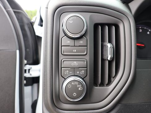 New 2026 GMC Sierra 3500 Pro AWD/4WD image 12