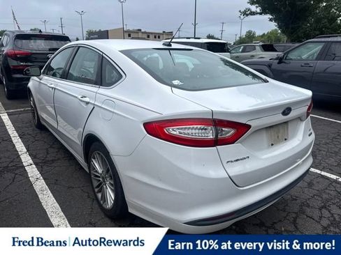 Used 2014 Ford Fusion SE w/ Equipment Group 202A FWD image 4