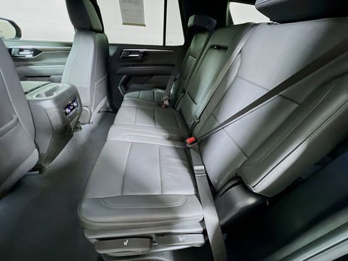 Used 2025 Chevrolet Tahoe Z71 image 20