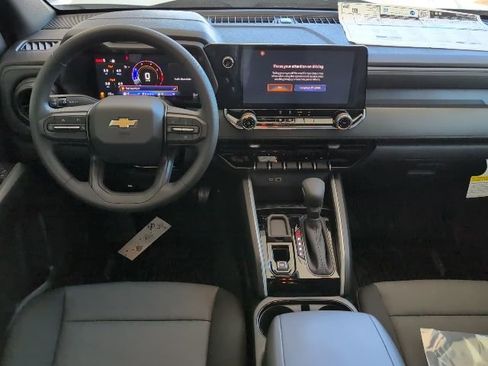 New 2026 Chevrolet Colorado W/T image 4