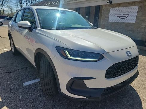 Used 2023 Honda HR-V LX image 5