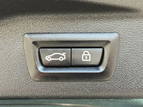 Certified 2022 BMW X7 xDrive40i w/ M Sport Package image 18