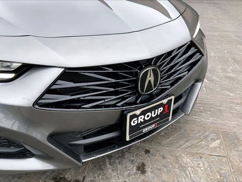 Used 2025 Acura TLX w/ Technology Package image 29