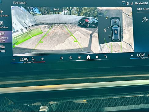 Used 2024 BMW X5 sDrive40i w/ Parking Assistance Package image 14