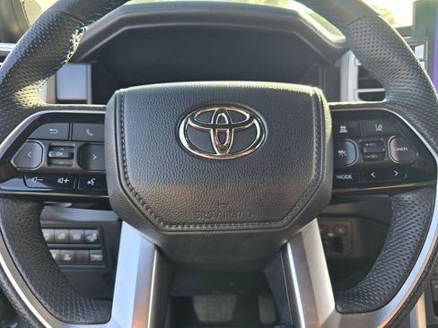 Used 2022 Toyota Tundra Platinum w/ Advanced Package AWD/4WD image 26