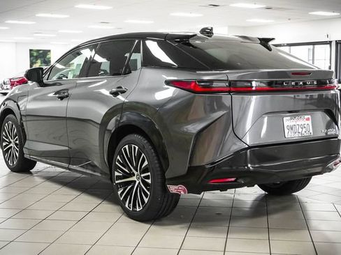Used 2023 Lexus RZ 450e Premium w/ Technology Package image 8