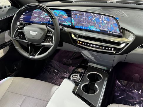 New 2026 Cadillac Lyriq Sport AWD/4WD image 4