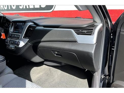 Used 2018 GMC Yukon SLE w/ HD Trailering Package AWD/4WD image 17