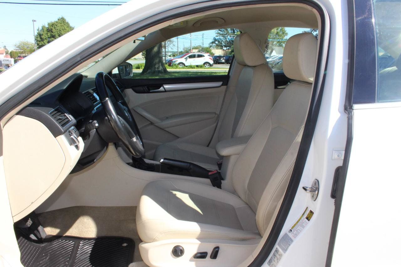 Used 2015 Volkswagen Passat 1.8T Limited Edition FWD image 14