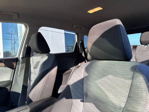 Used 2021 Nissan Rogue SV image 14