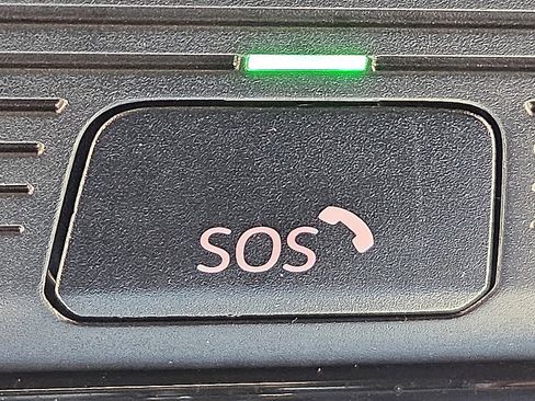 Used 2024 Volkswagen Atlas Cross Sport SE image 19