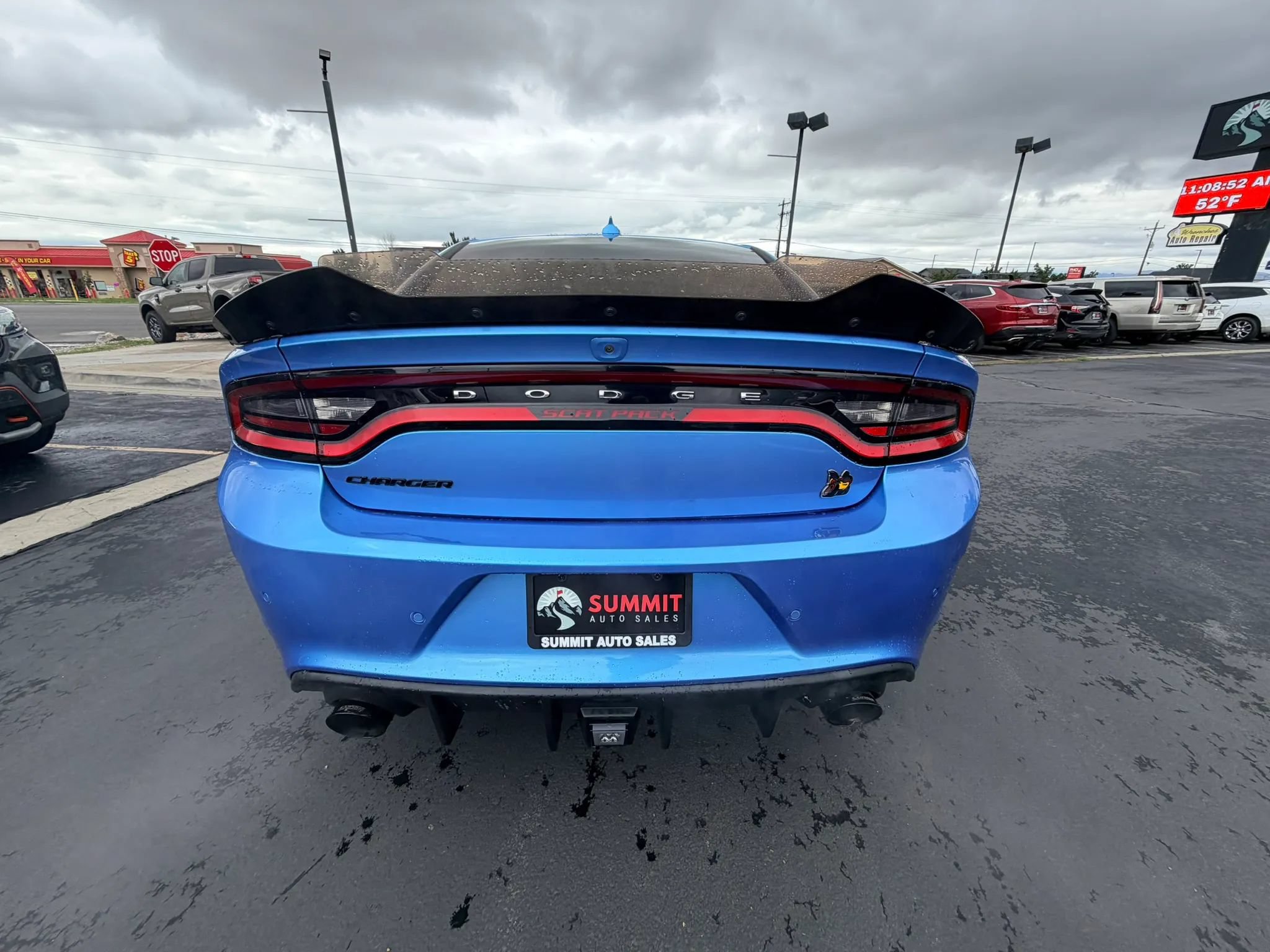 Used 2019 Dodge Charger Scat Pack w/ Dynamics Package RWD image 4