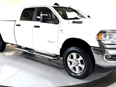 Used 2024 RAM 2500 Big Horn AWD/4WD image 1