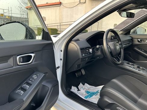 Used 2022 Honda Civic Sport image 9