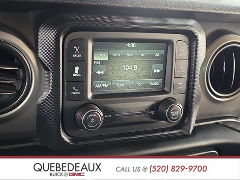 Used 2019 Jeep Wrangler Sport AWD/4WD image 18