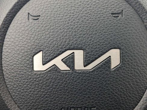 Certified 2025 Kia Seltos S AWD/4WD image 33