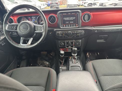 Used 2022 Jeep Wrangler Unlimited Rubicon w/ Xtreme Recon 35" Tire Package AWD/4WD image 21