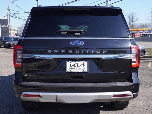 Used 2024 Ford Expedition Limited image 15