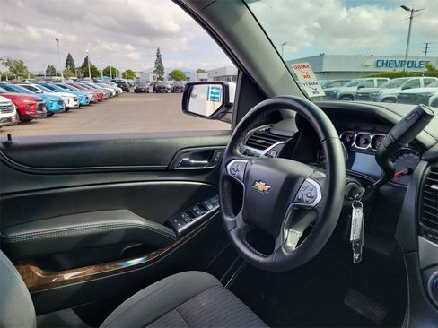 Used 2018 Chevrolet Tahoe LS image 15