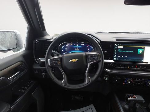 Used 2024 Chevrolet Silverado 1500 High Country w/ Z71 Off-Road Package image 12