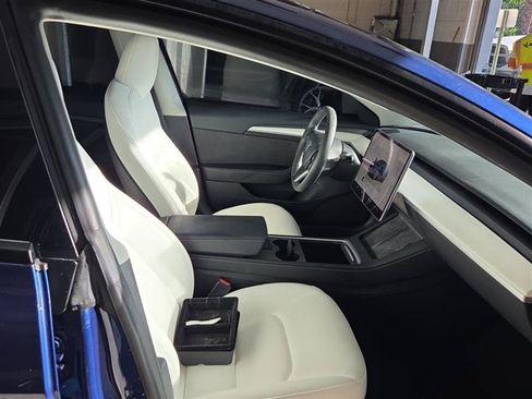 Used 2023 Tesla Model 3 Standard Range RWD image 5