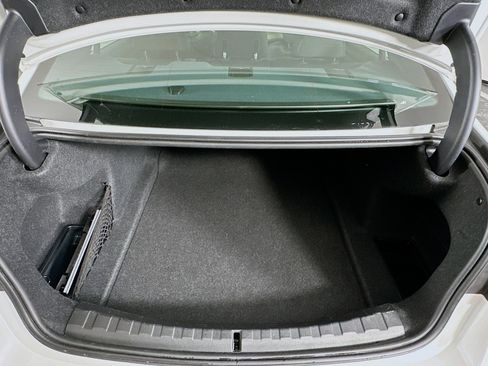 Used 2025 BMW 330i Sedan image 30